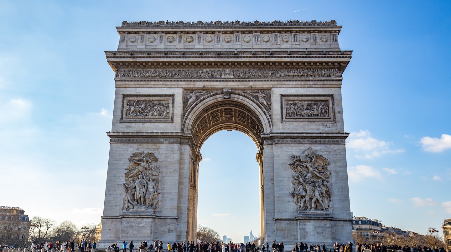 The-infamous-Arc-de-Triomphe-in-France