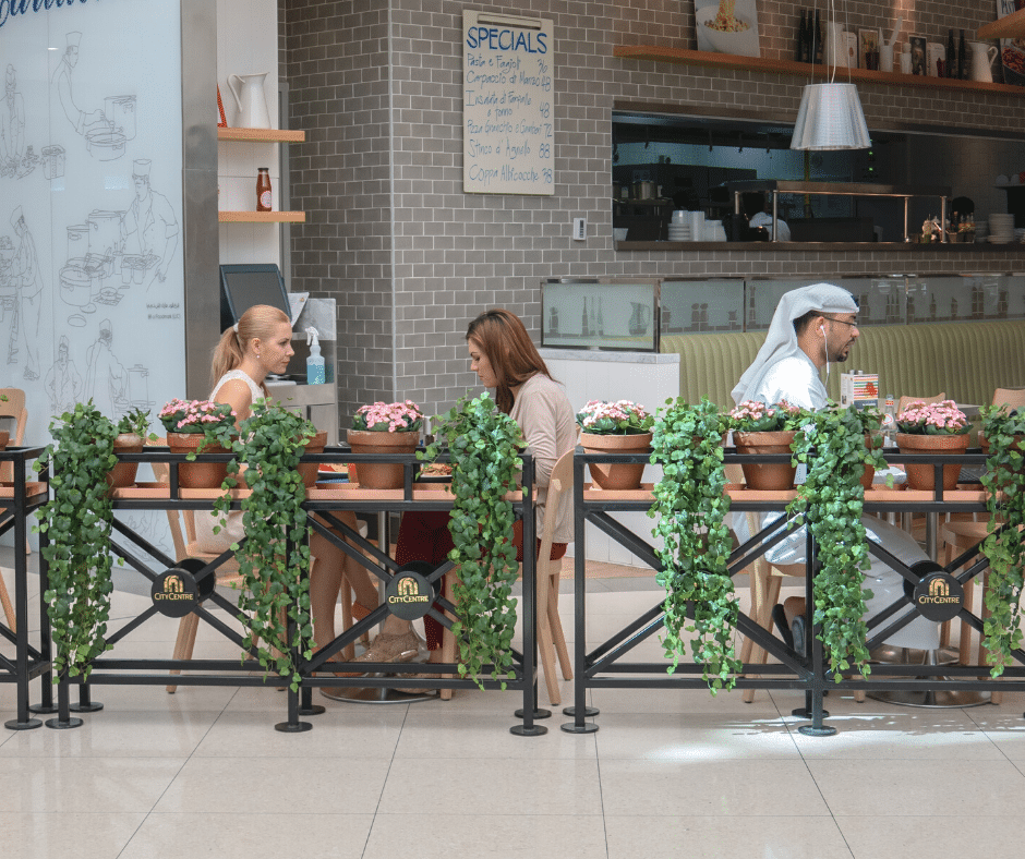 tourists-and-locals-enjoying-arabian-cuisine